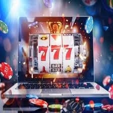 Pemain Indonesia menikmati sportsbook dan kasino online pinalti45 dari ponsel mereka